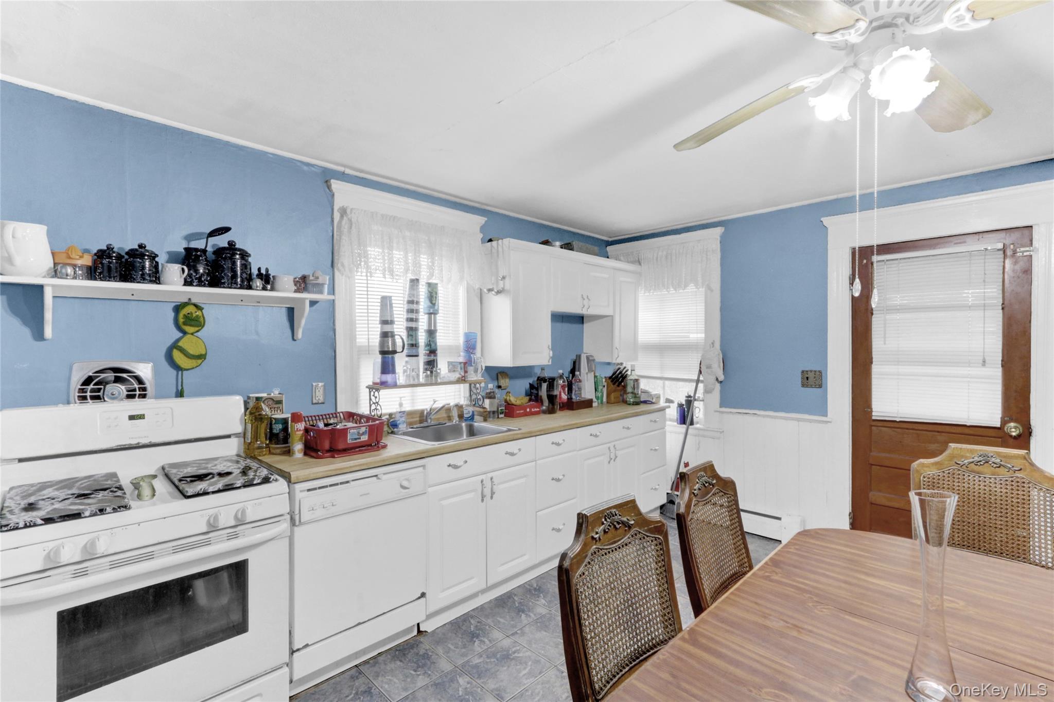 #9 photo, 60 Lincoln Avenue, Sayville , NY 11782