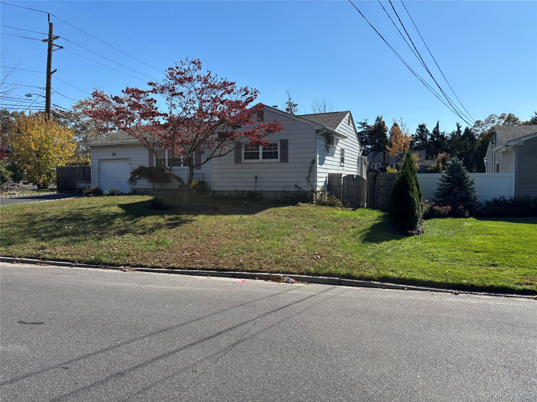 #2 photo, 486 Ontario Street, サフォーク郡 Ronkonkoma , NY 11779