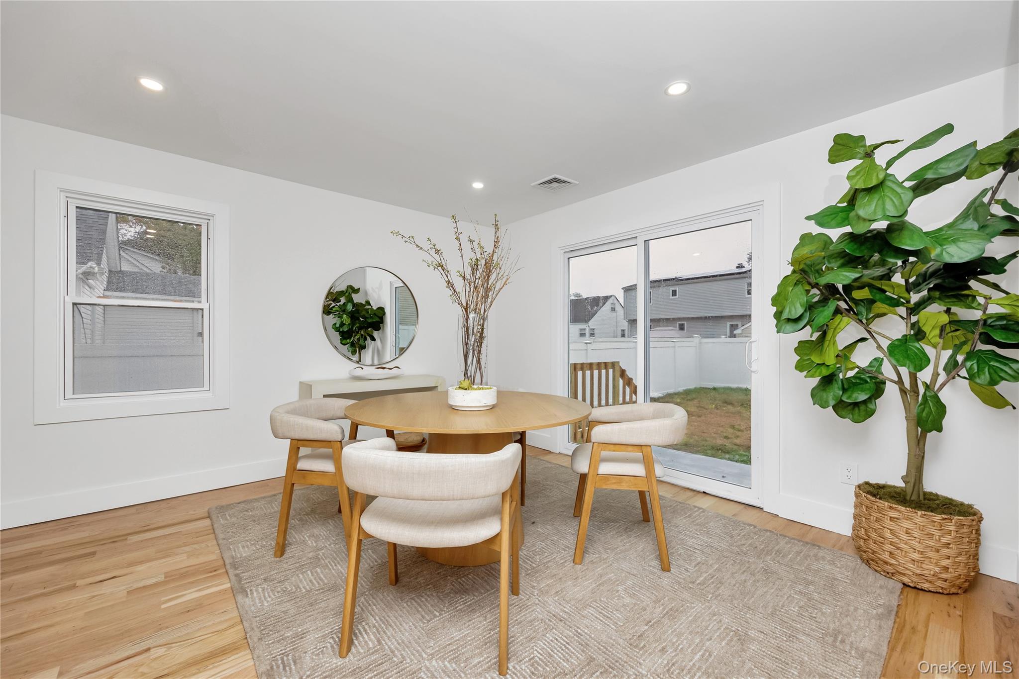 #15 photo, 159 35th Street, サフォーク郡 Lindenhurst , NY 11757