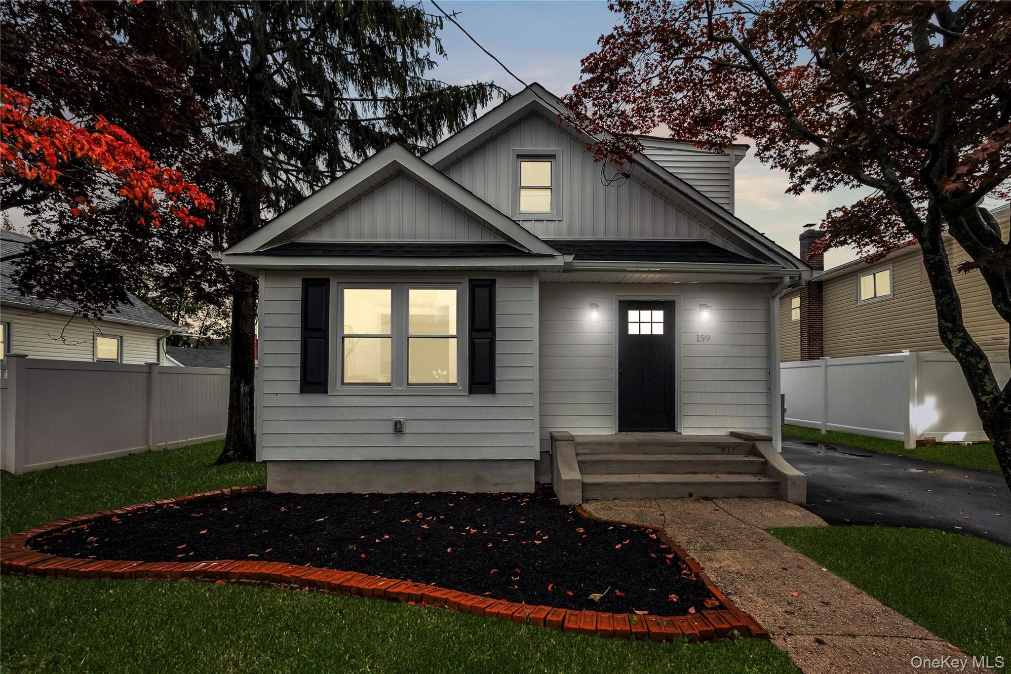 #2 photo, 159 35th Street, サフォーク郡 Lindenhurst , NY 11757