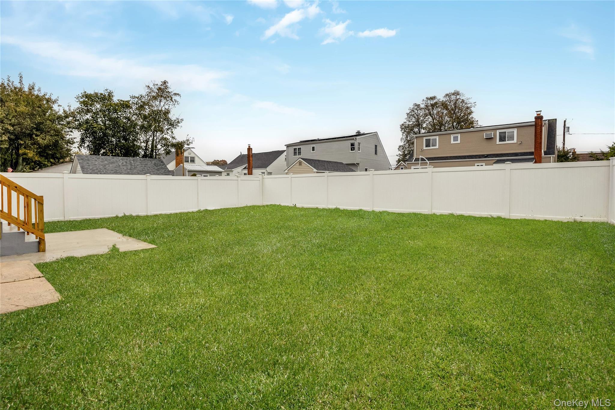 #7 photo, 159 35th Street, サフォーク郡 Lindenhurst , NY 11757