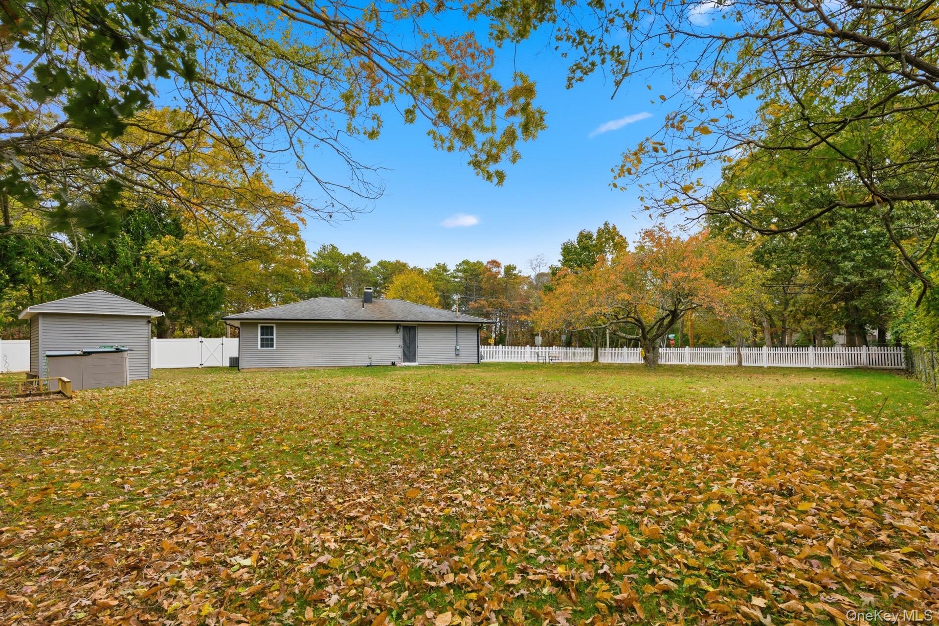 #2 photo, 130 Beaver Dam Road, サフォーク郡 Brookhaven , NY 11719