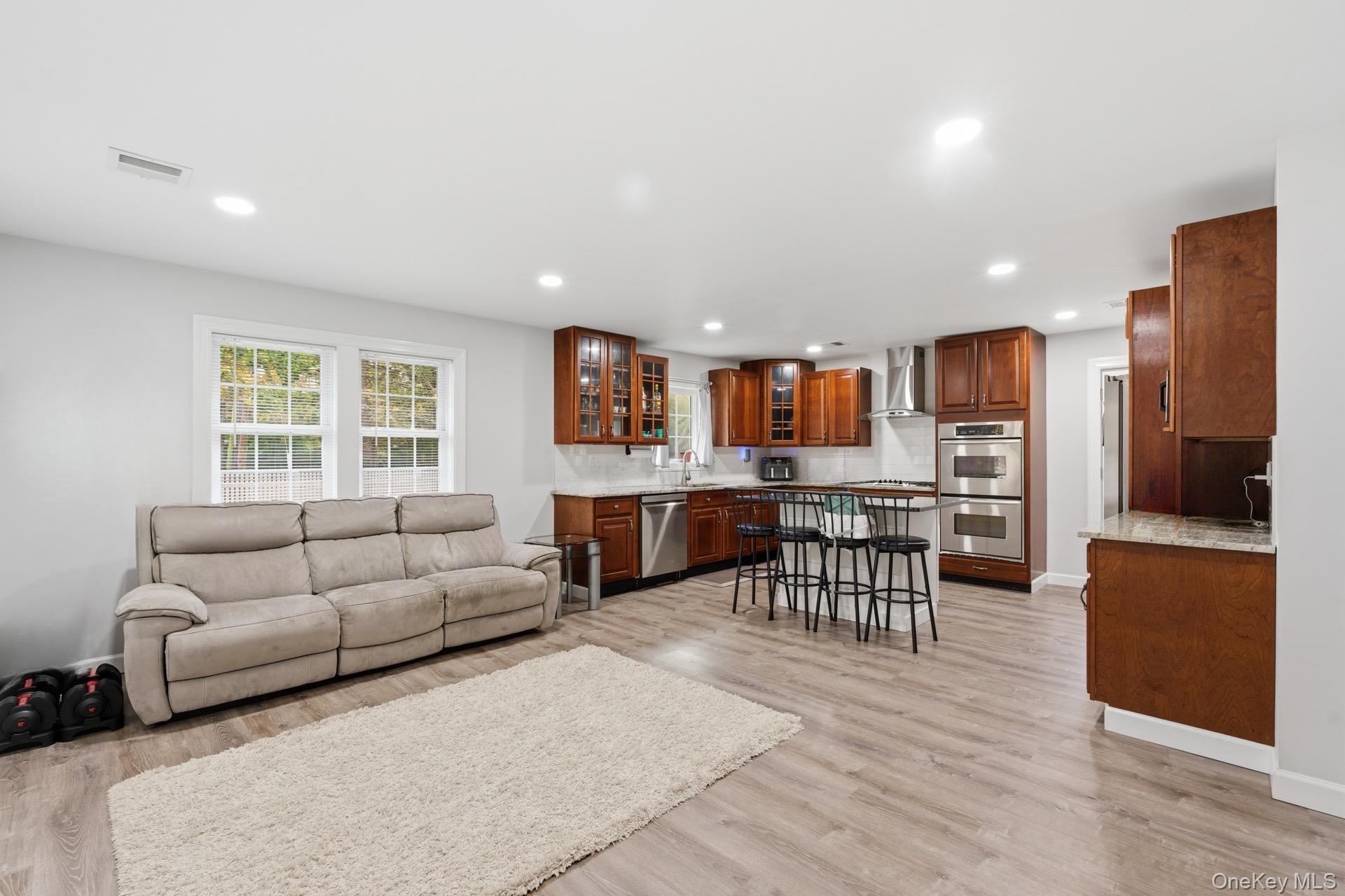 #4 photo, 130 Beaver Dam Road, サフォーク郡 Brookhaven , NY 11719