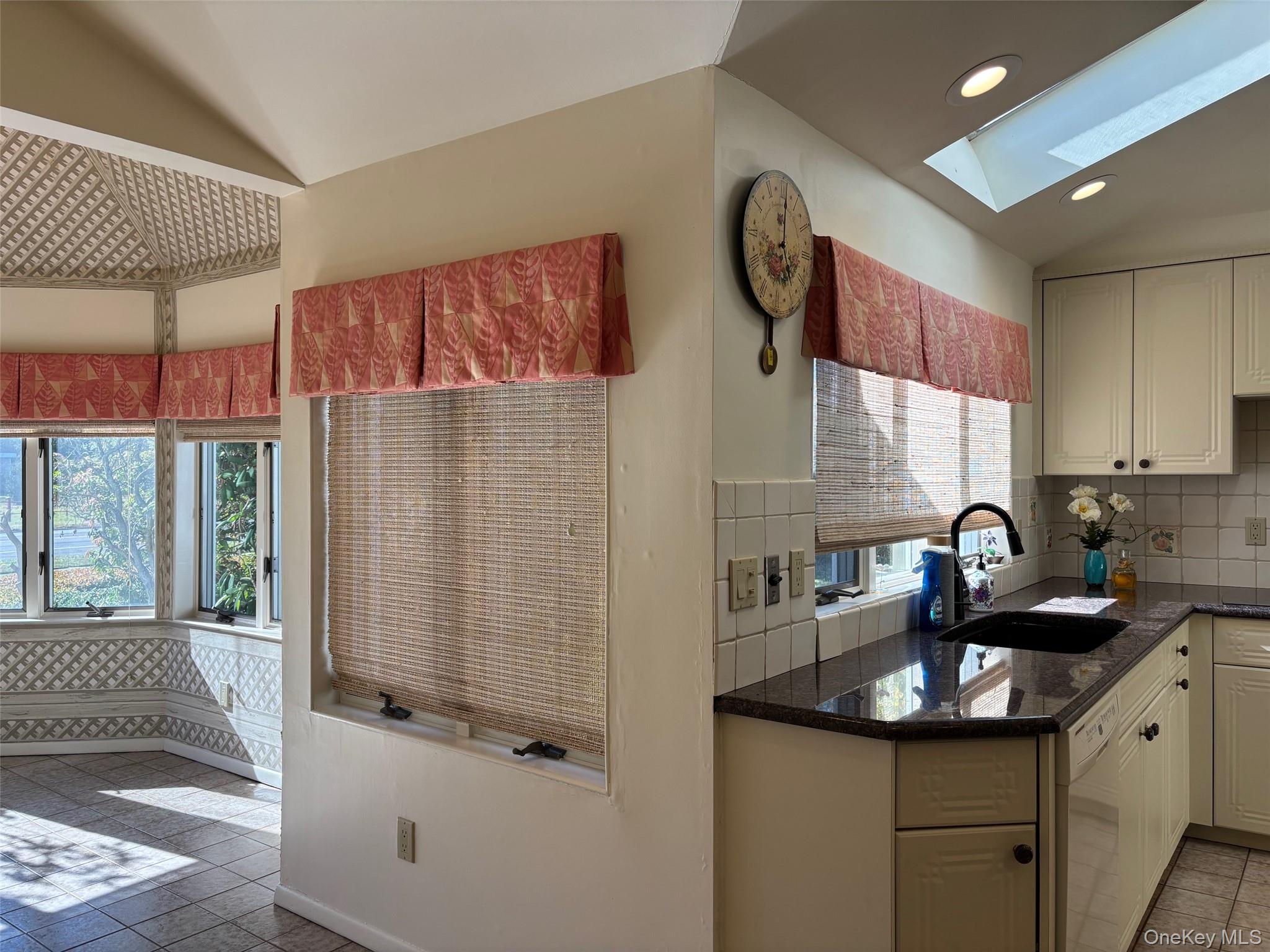 #14 photo, 185 S Country Road, East Patchogue , NY 11772