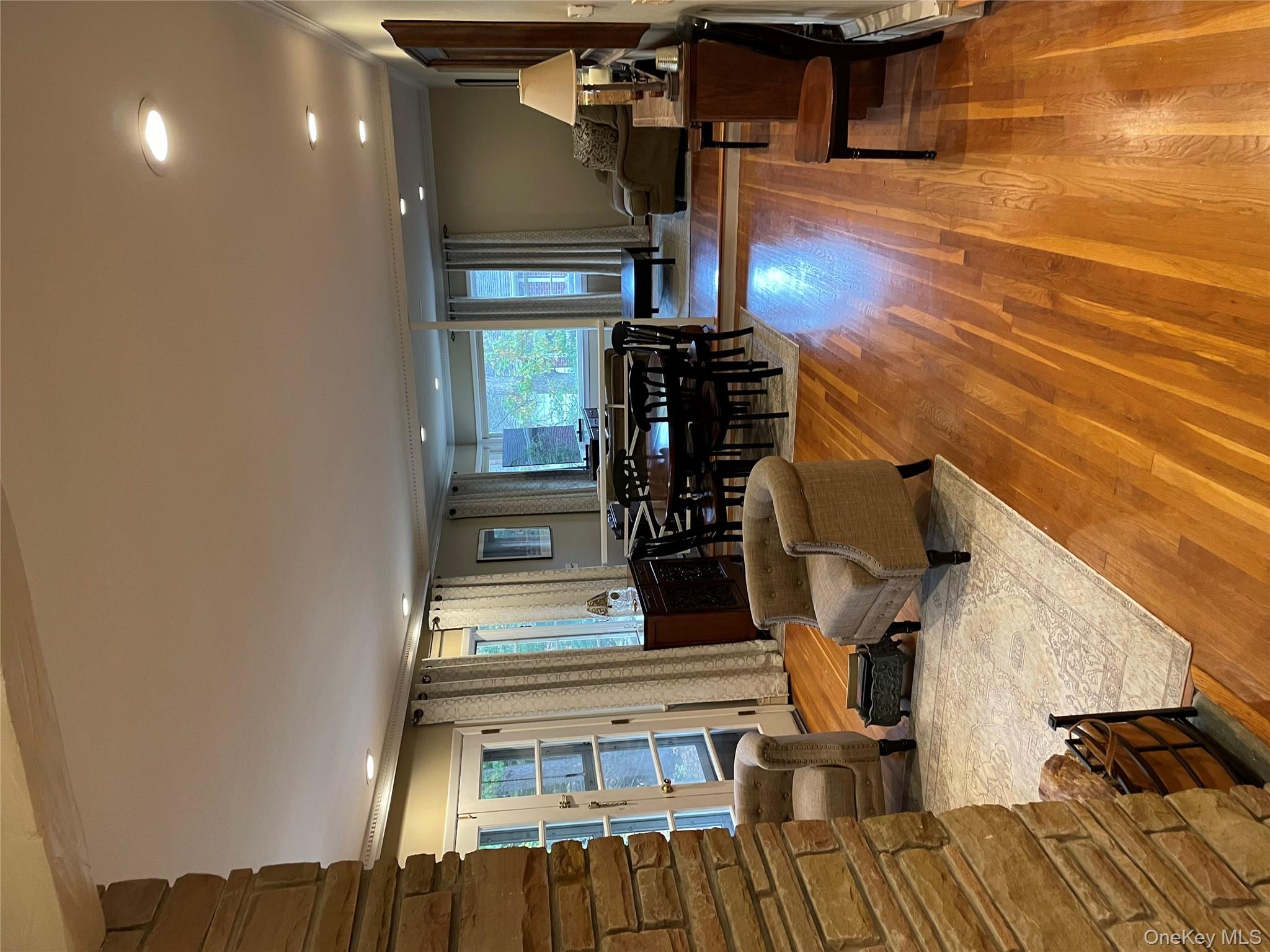 #3 photo, 300 Washington Drive, サフォーク郡 Centerport , NY 11721