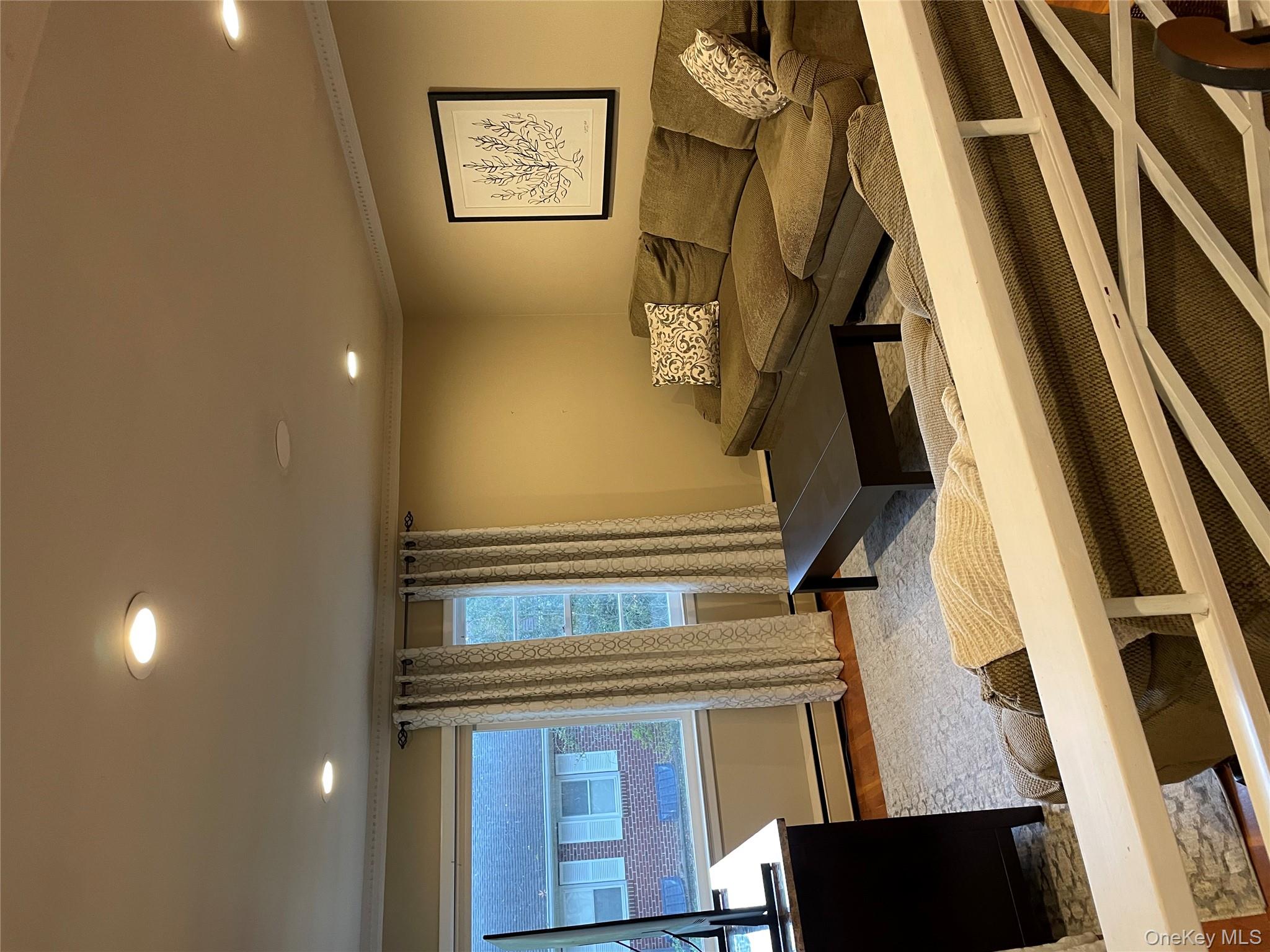 #5 photo, 300 Washington Drive, サフォーク郡 Centerport , NY 11721