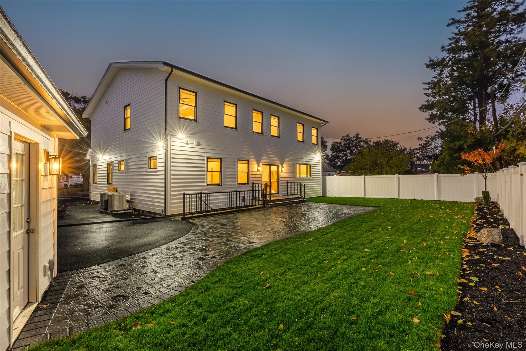 #3 photo, 29 Hyacinth Road, ナッソー郡 Levittown , NY 11756