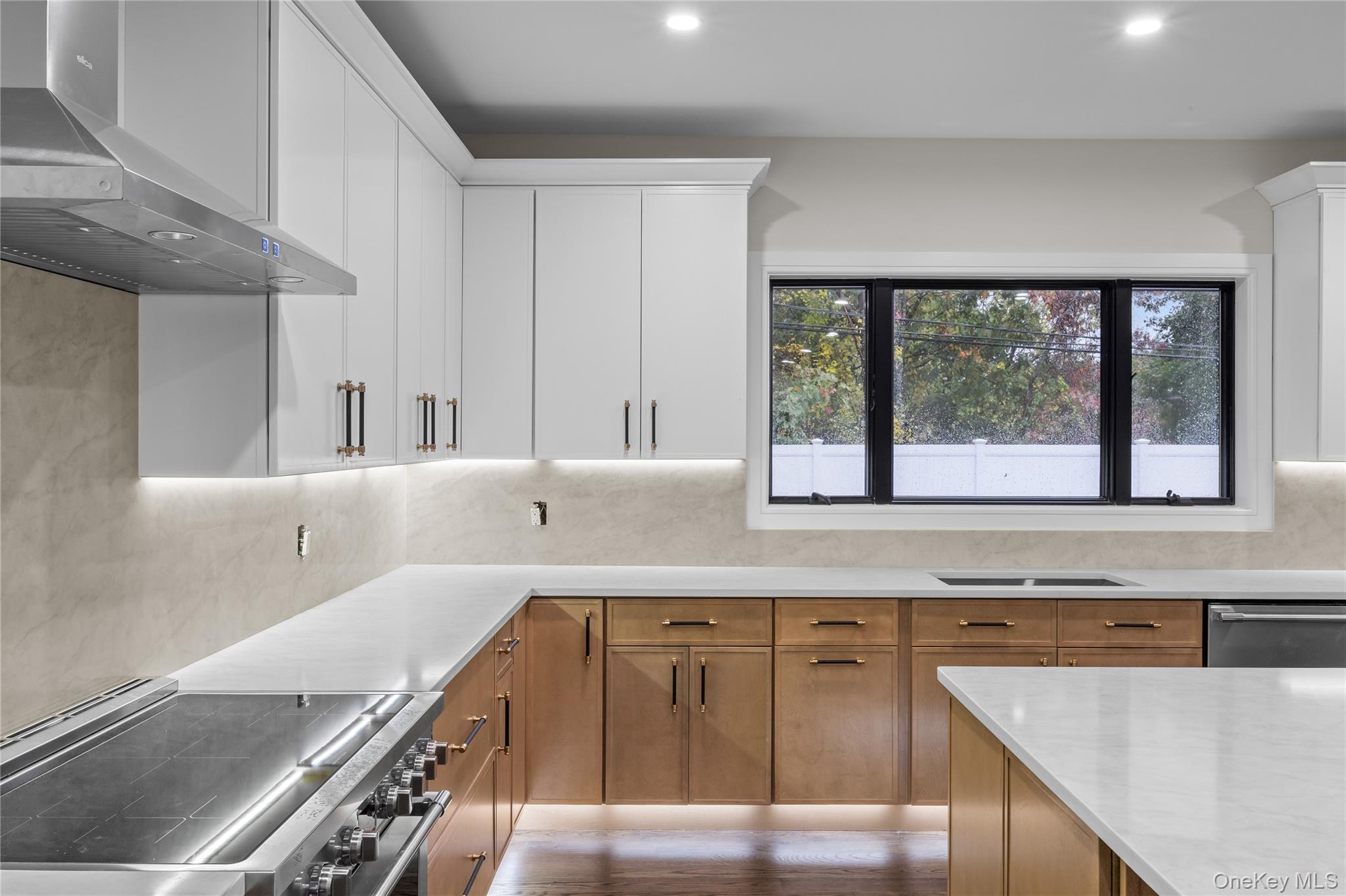 #6 photo, 29 Hyacinth Road, ナッソー郡 Levittown , NY 11756