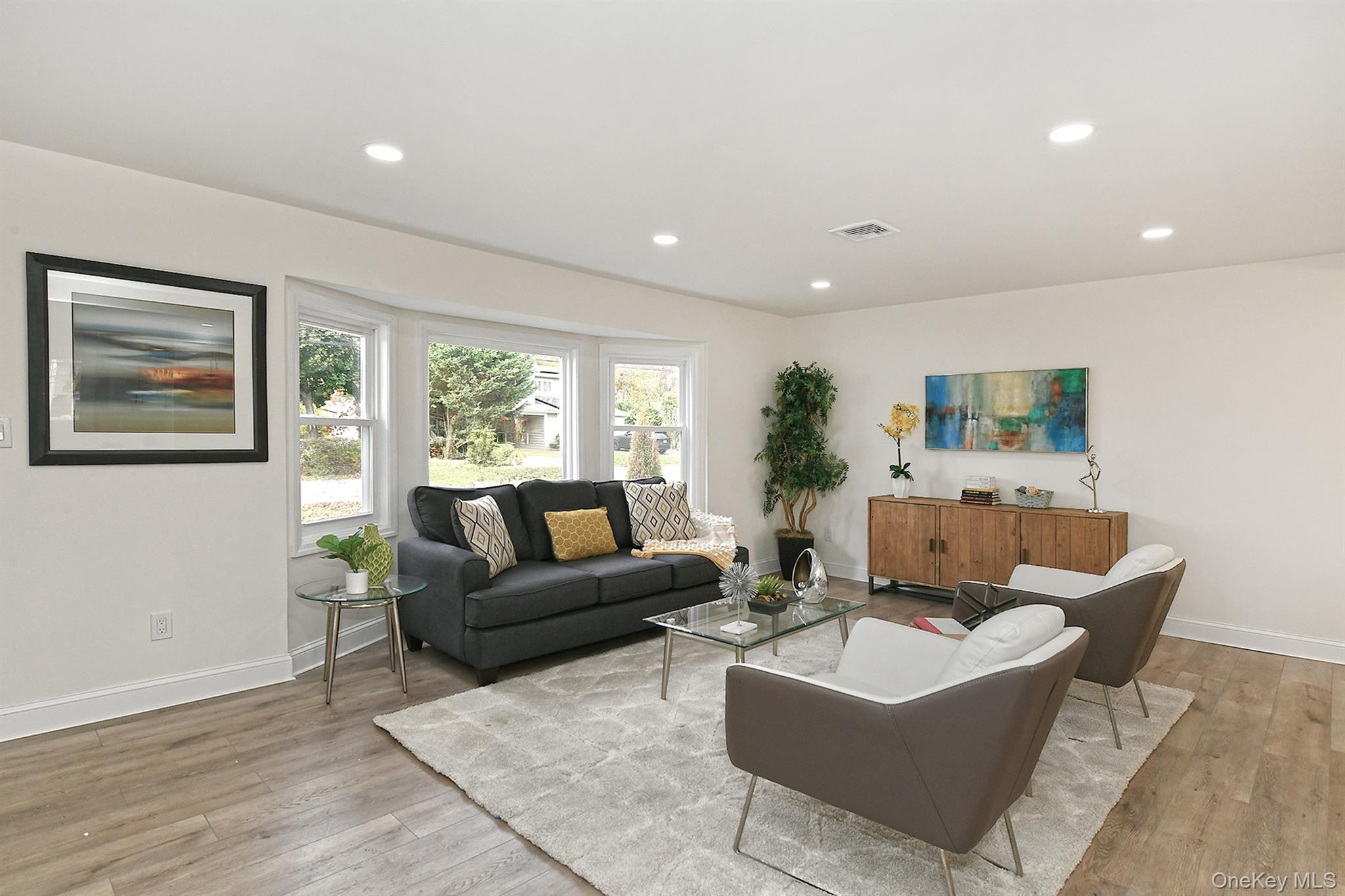 #6 photo, 11 Cayuga Avenue, サフォーク郡 Deer Park , NY 11729