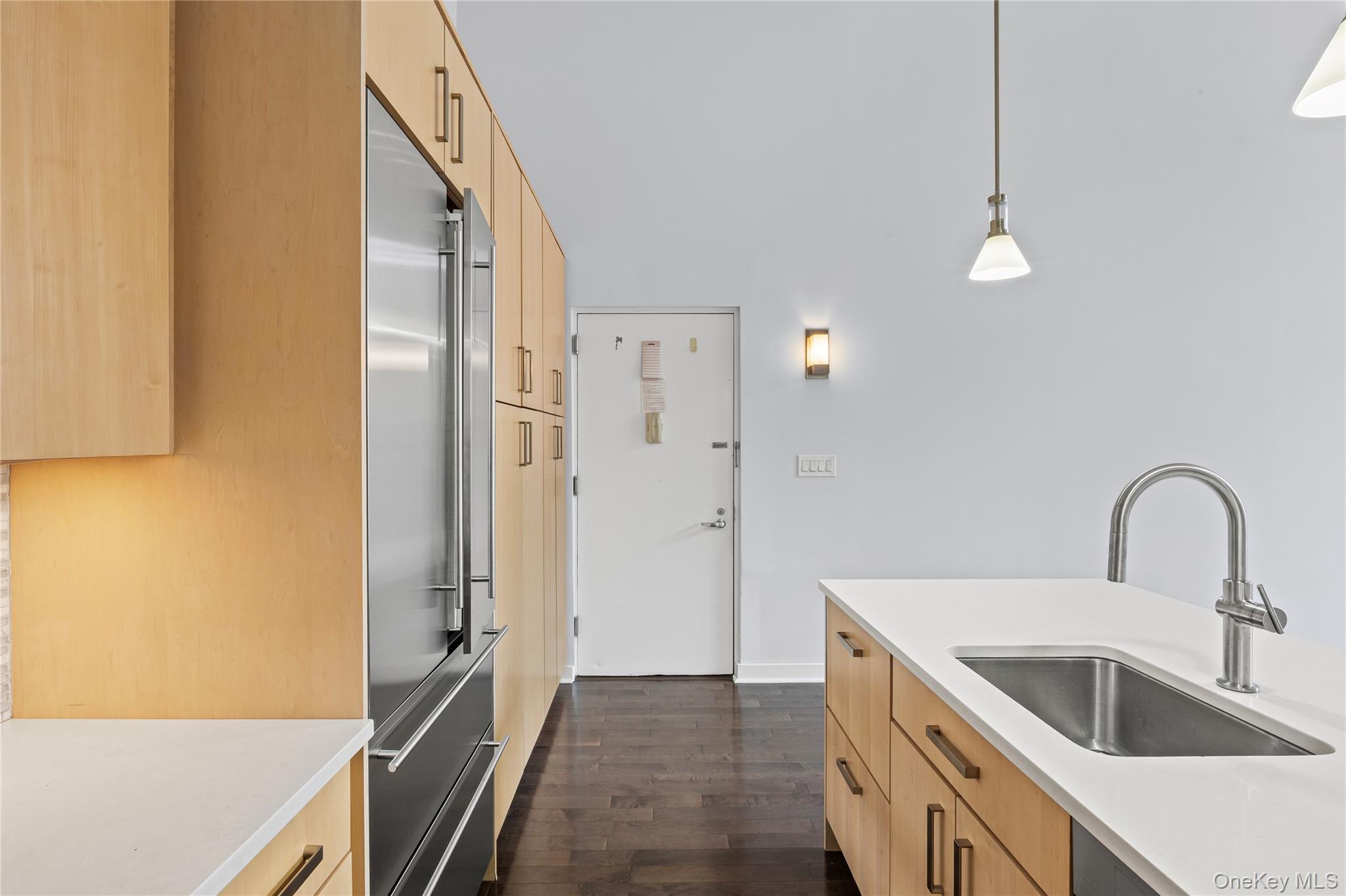 #14 photo, 240 51 Avenue, Long Island City , NY 11101