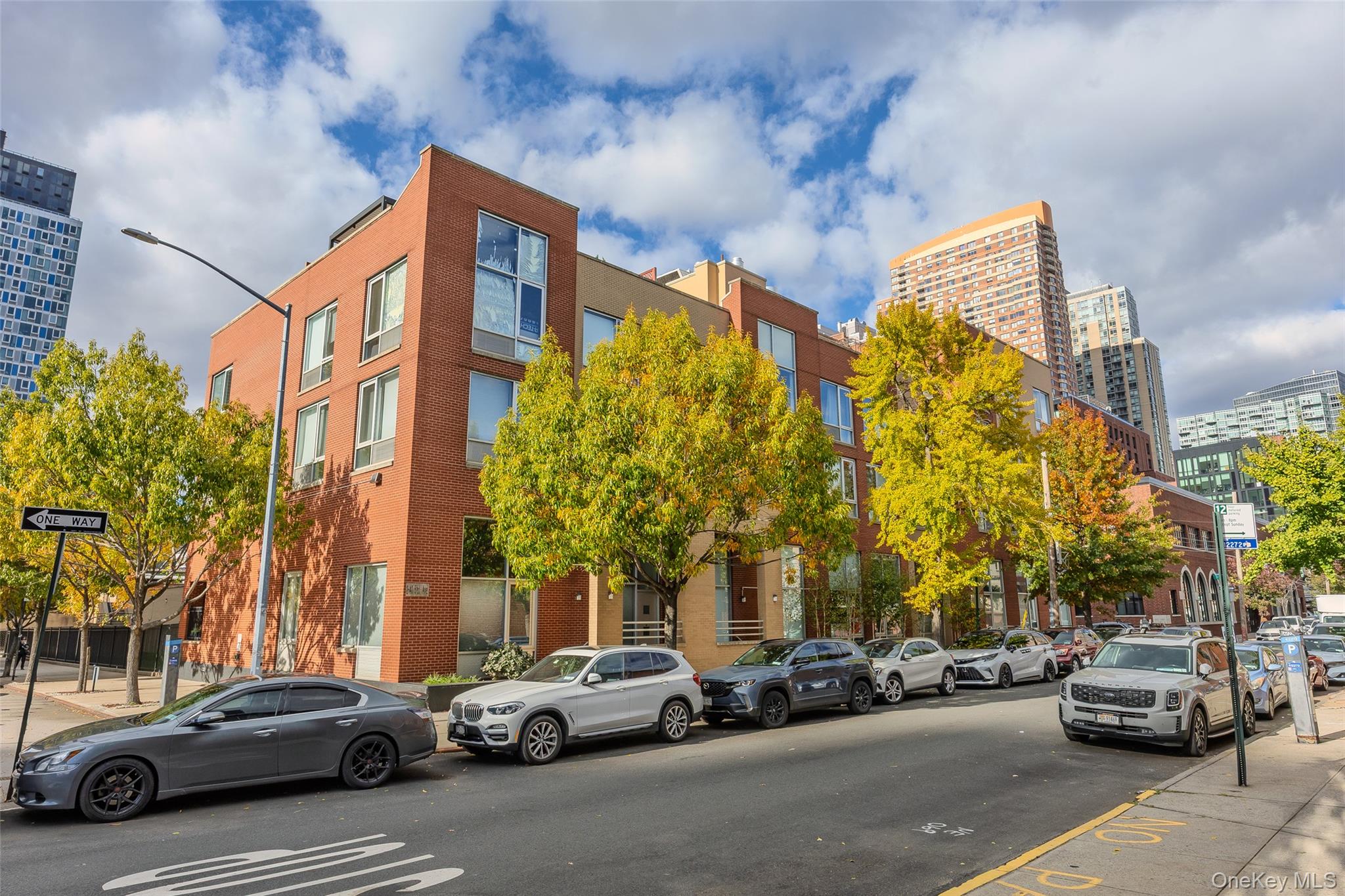 #5 photo, 240 51 Avenue, Long Island City , NY 11101