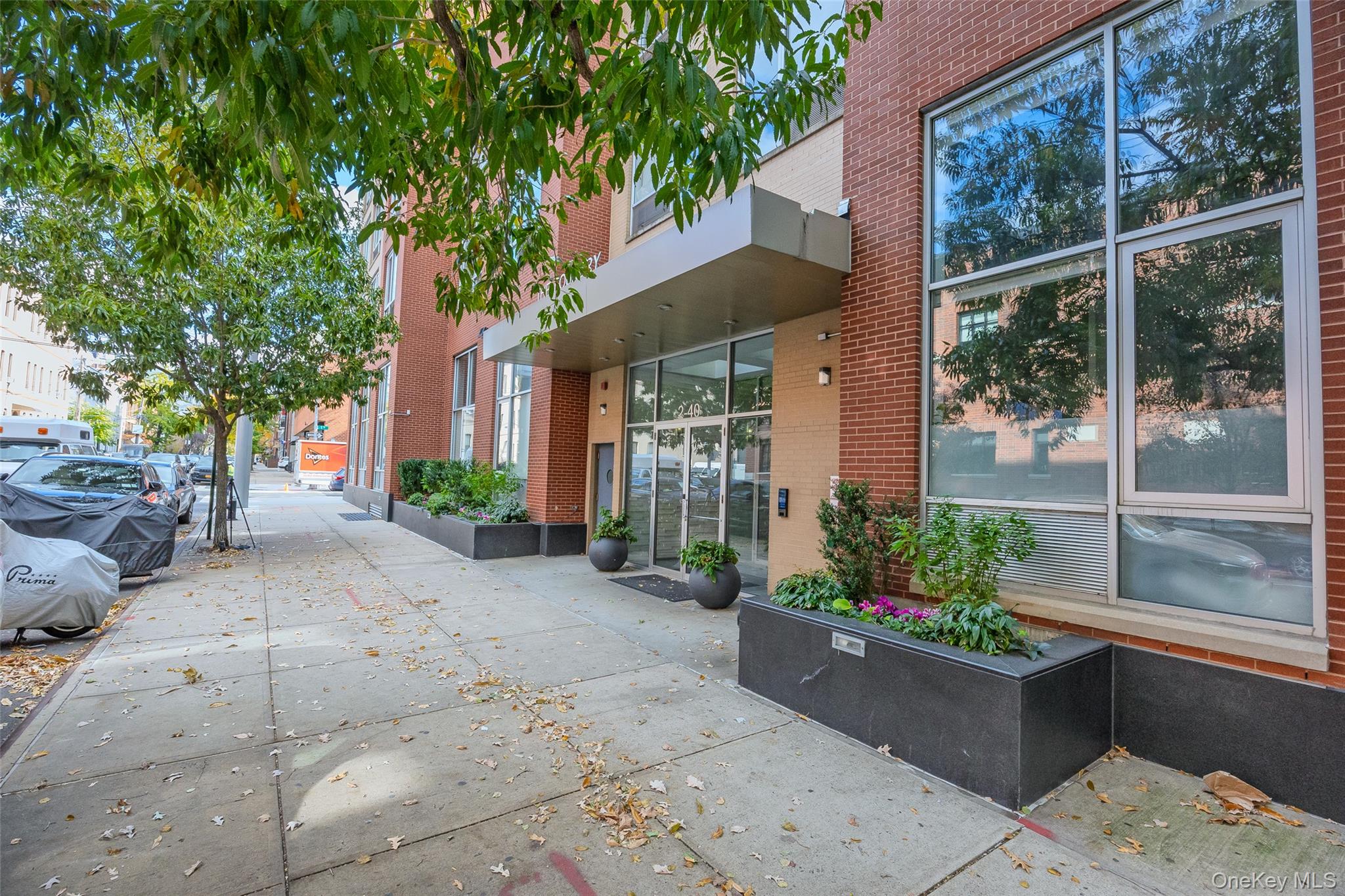 #7 photo, 240 51 Avenue, Long Island City , NY 11101