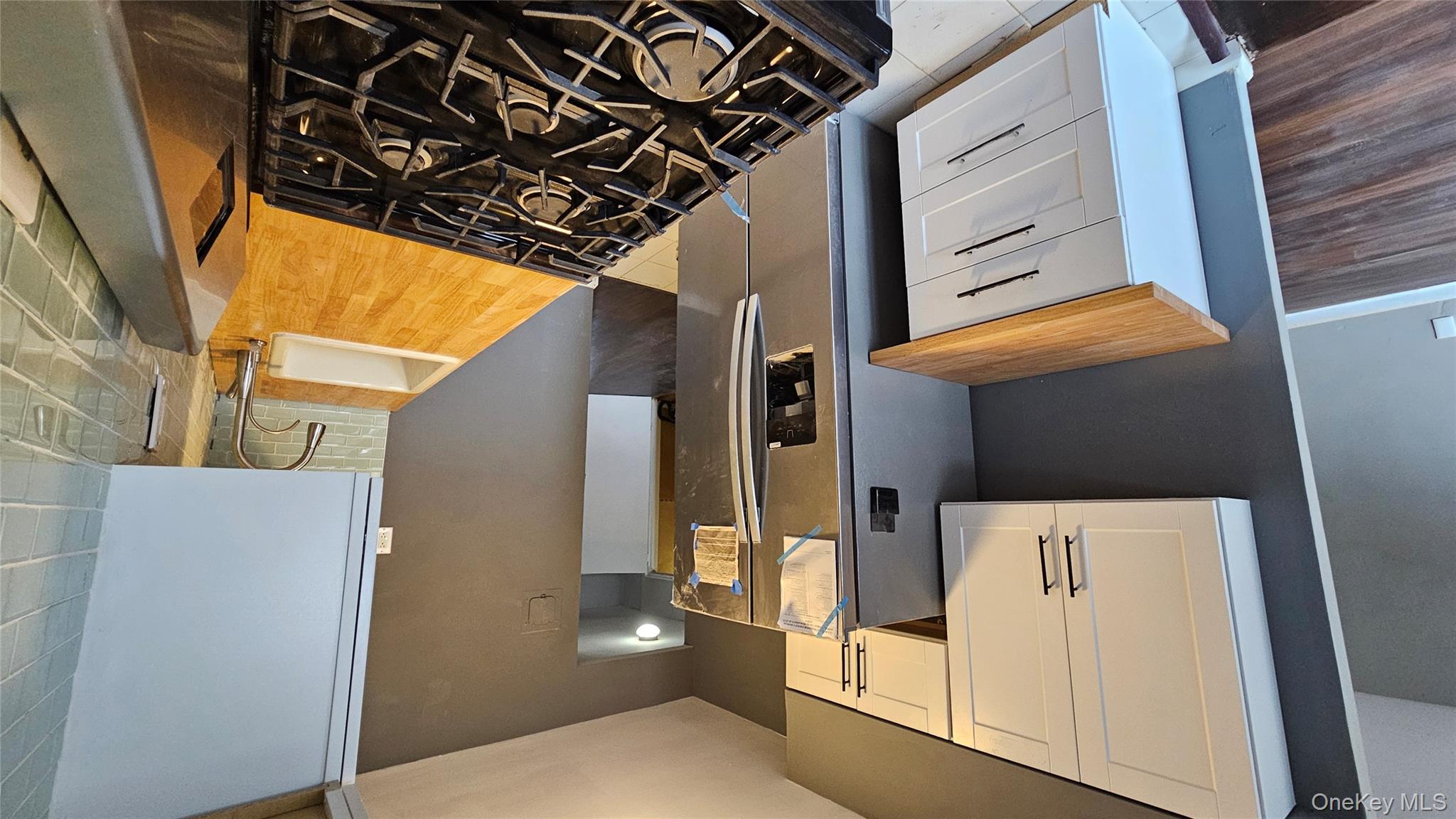 #9 photo, 25-31 42nd Street, Astoria , NY 11103