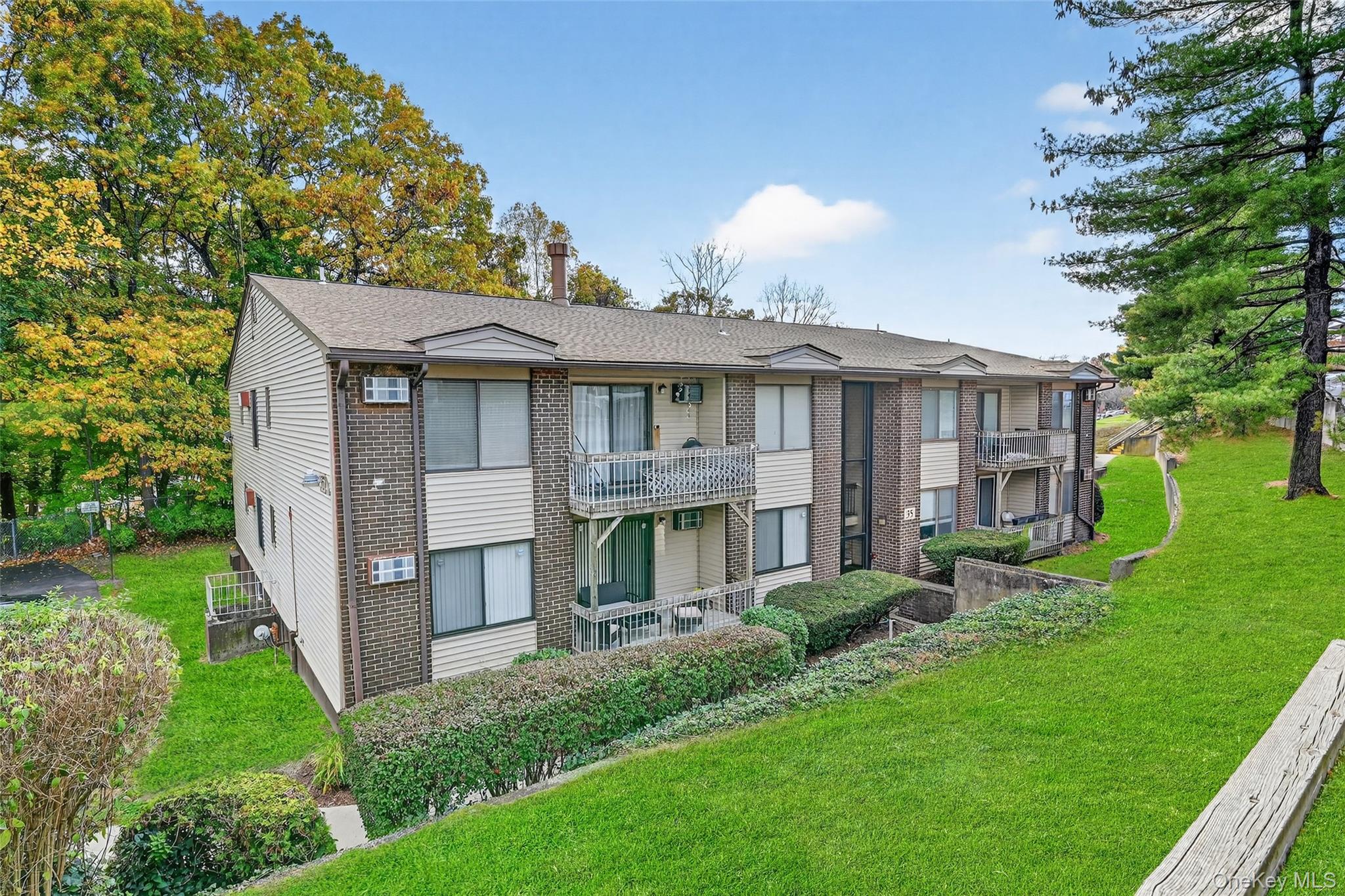 #2 photo, 366 Country Club Lane, Pomona , NY 10970