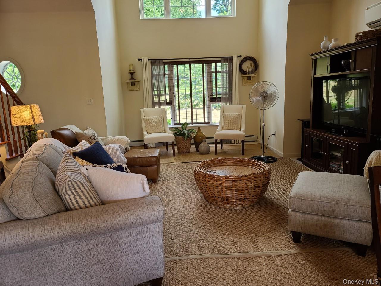 #2 photo, 11 BEACHAM Road, Rhinebeck , NY 12572