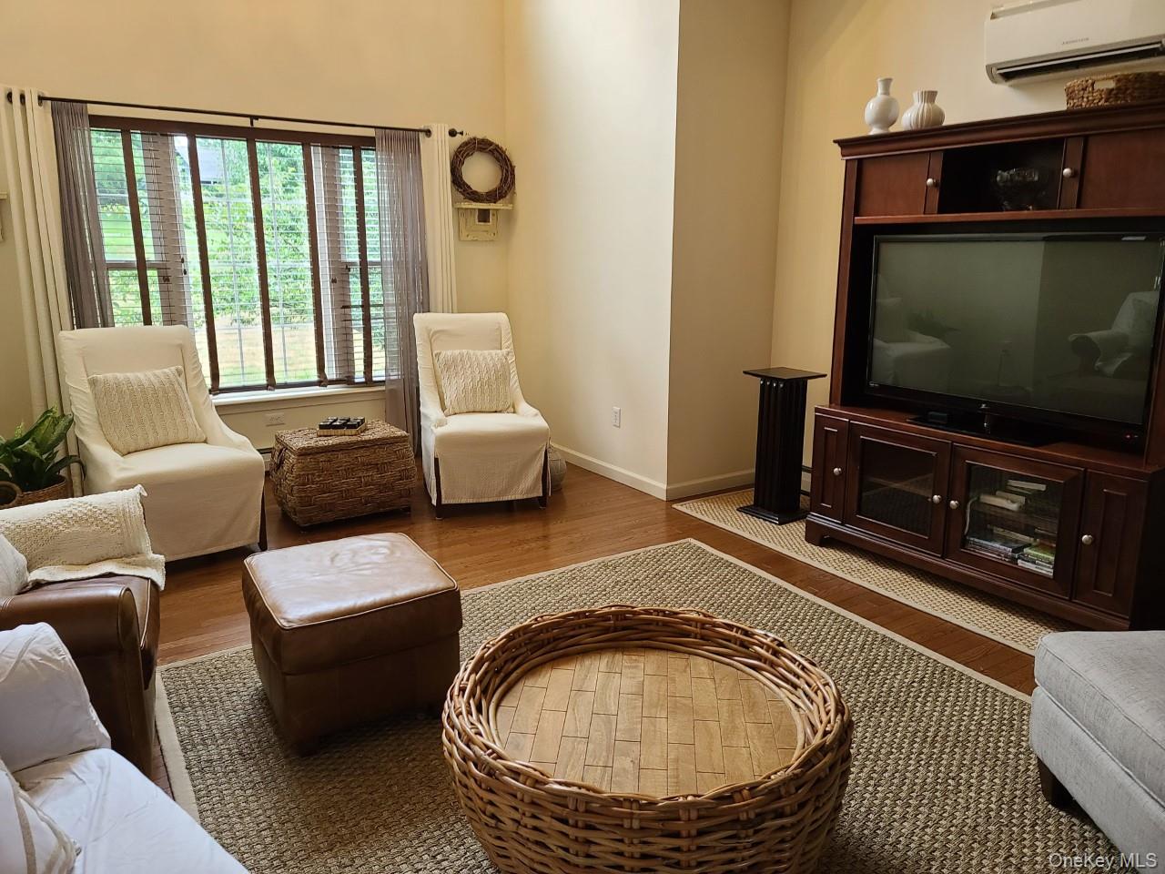 #3 photo, 11 BEACHAM Road, Rhinebeck , NY 12572