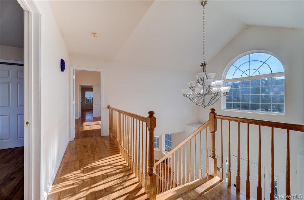 #19 photo, 3 Grand View Terrace, Chester , NY 10918