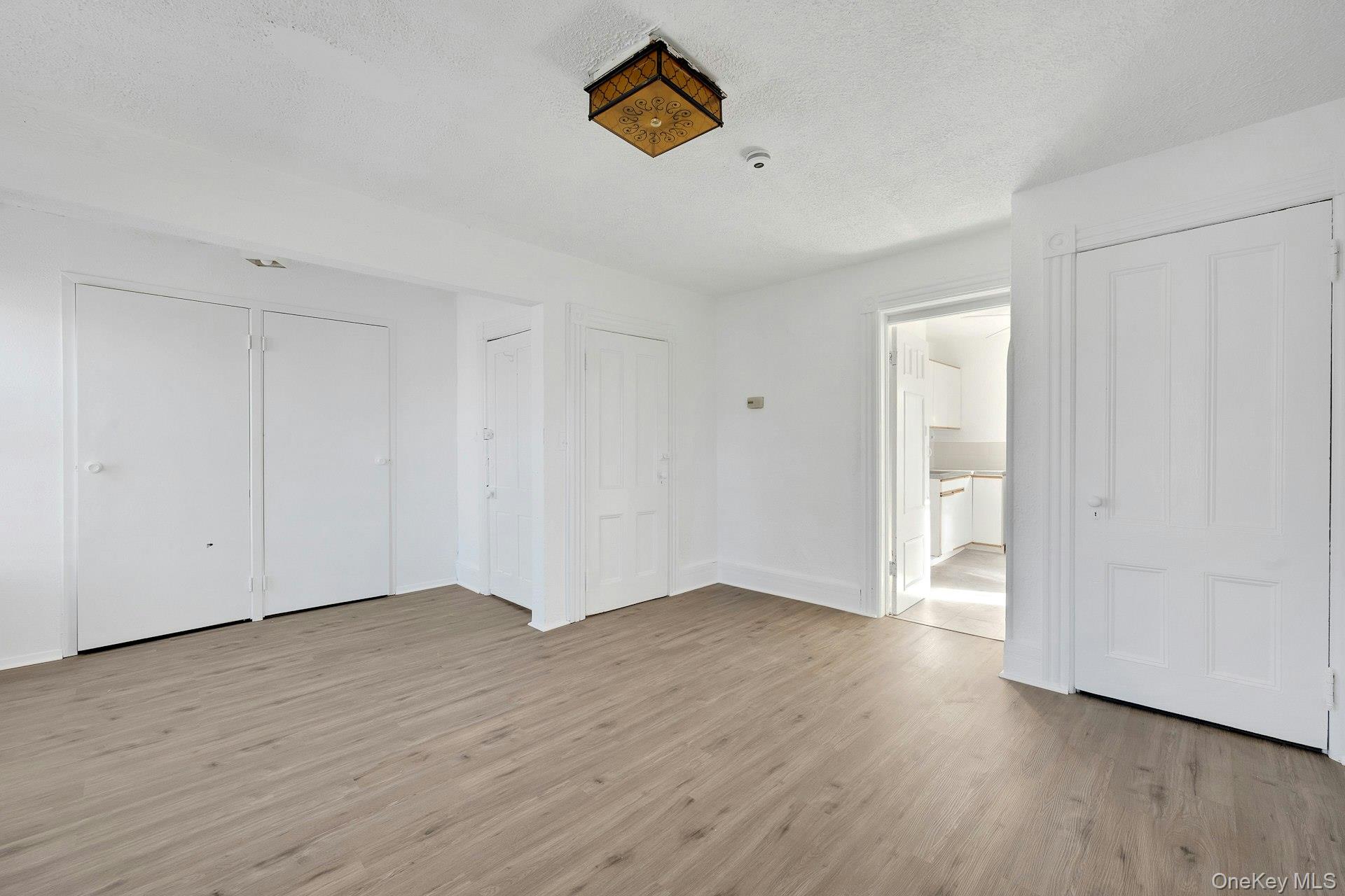 #11 photo, 333 S 6th Avenue, Mount Vernon , NY 10550