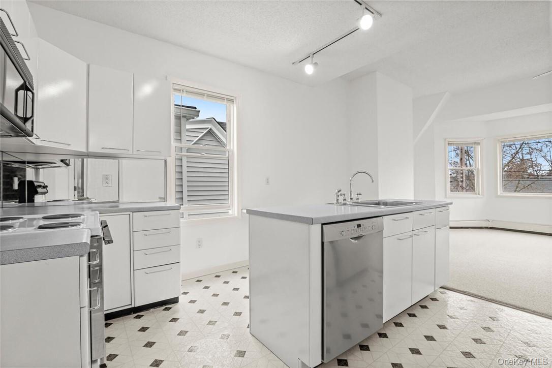 #12 photo, 54 Wildey Street, Tarrytown , NY 10591