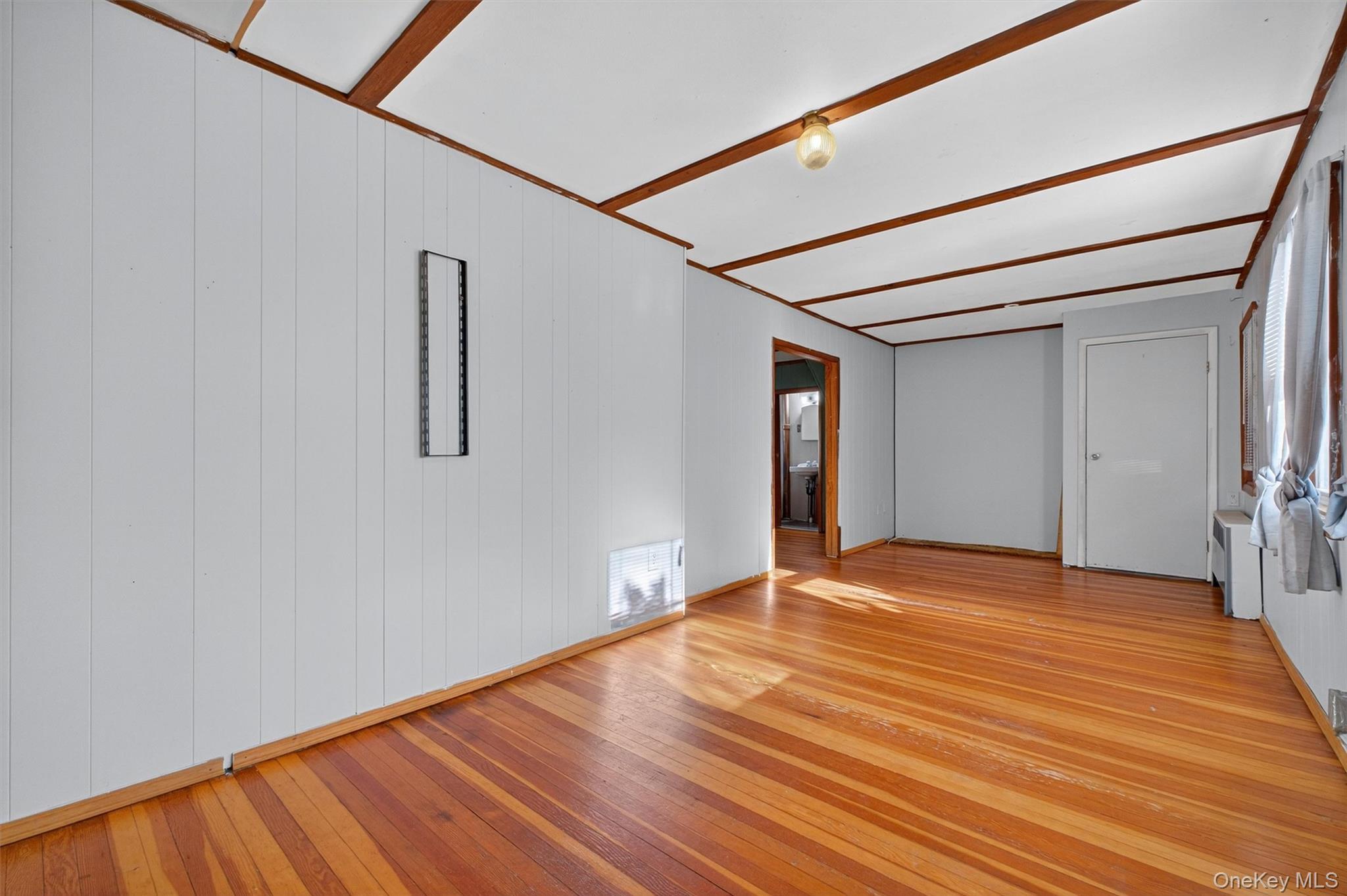 #16 photo, 126-128 Washington Avenue, Beacon , NY 12508