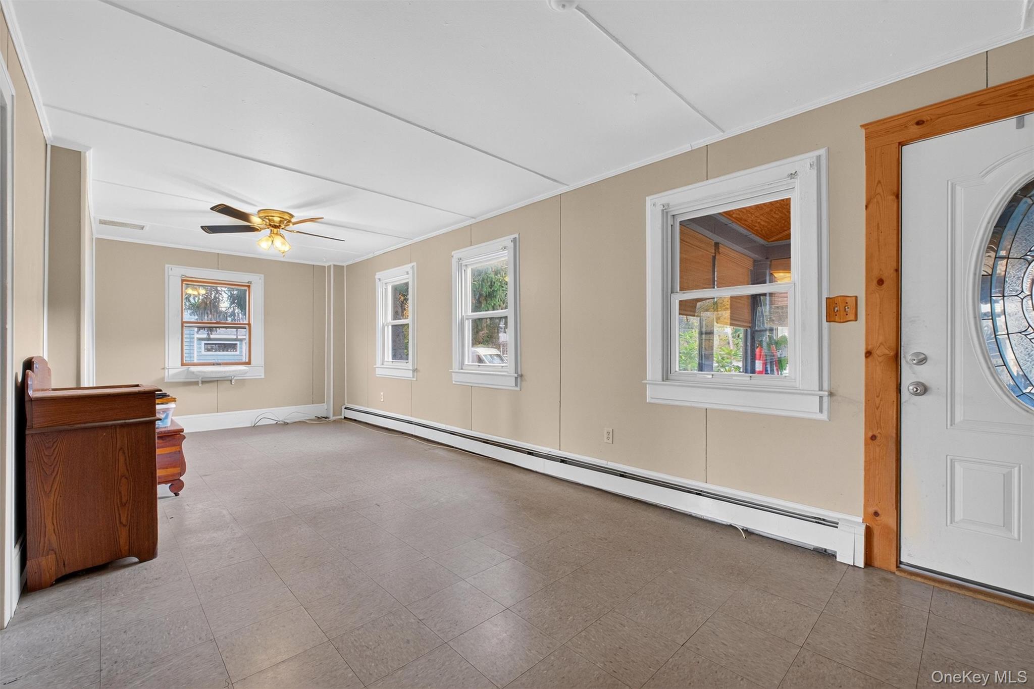 #5 photo, 126-128 Washington Avenue, Beacon , NY 12508