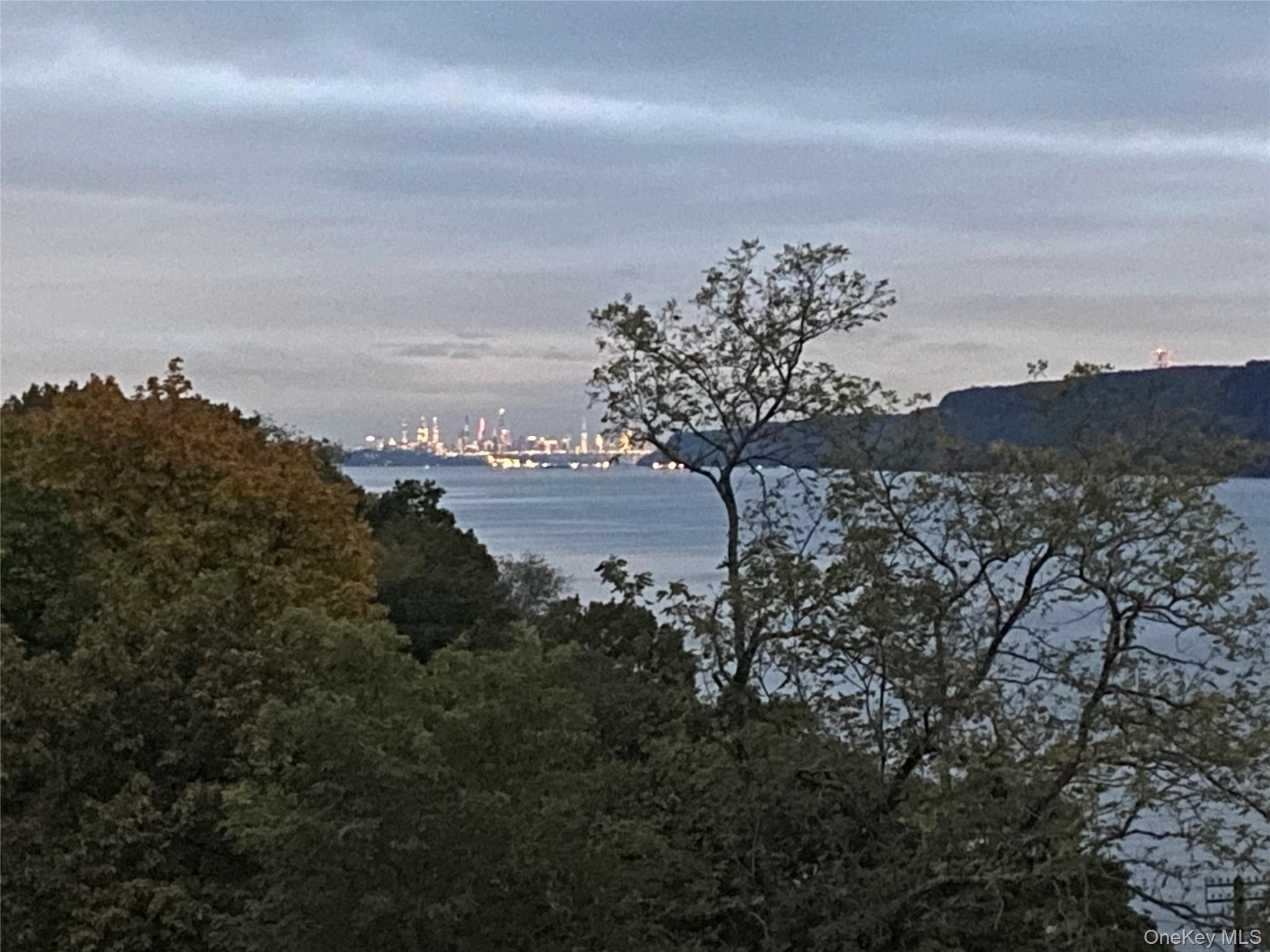 #14 photo, 100 W Ardsley Avenue, Irvington , NY 10533