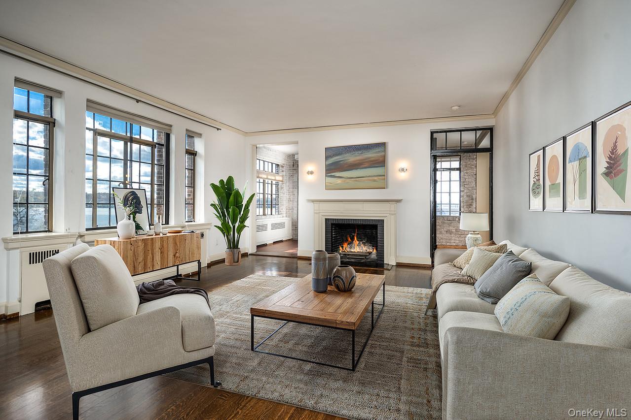 #6 photo, 100 W Ardsley Avenue, Irvington , NY 10533