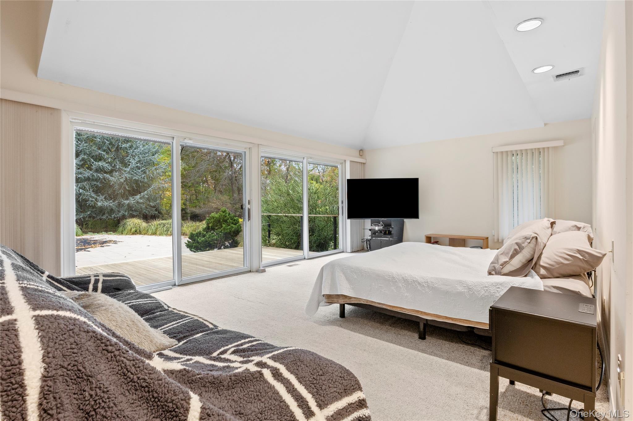 #17 photo, 18 Golf Club Road, Saint James , NY 11780