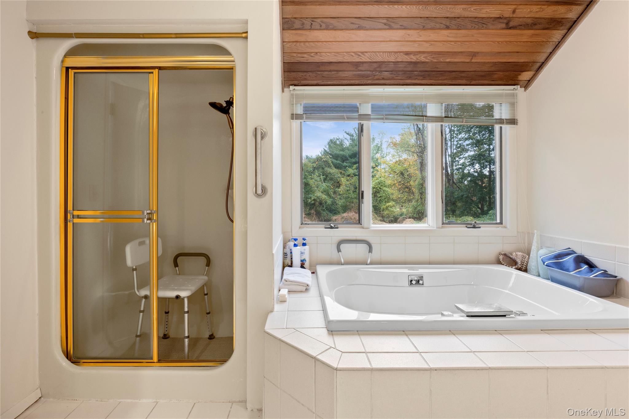 #19 photo, 18 Golf Club Road, Saint James , NY 11780