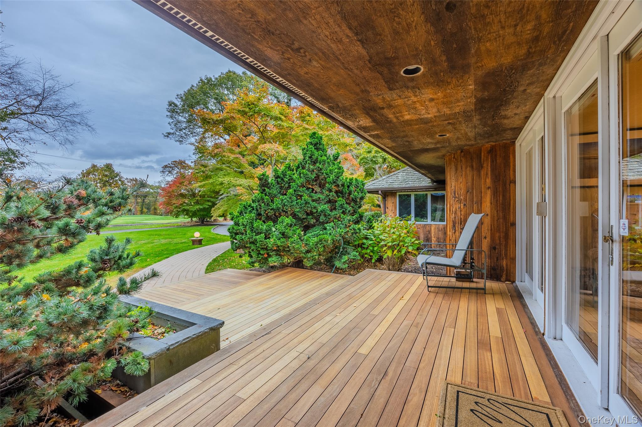 #4 photo, 18 Golf Club Road, Saint James , NY 11780