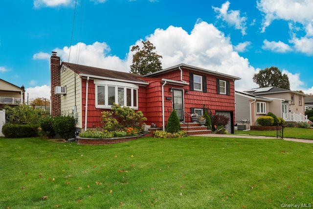 #3 photo, 64 Conlon Road, ナッソー郡 Roosevelt , NY 11575