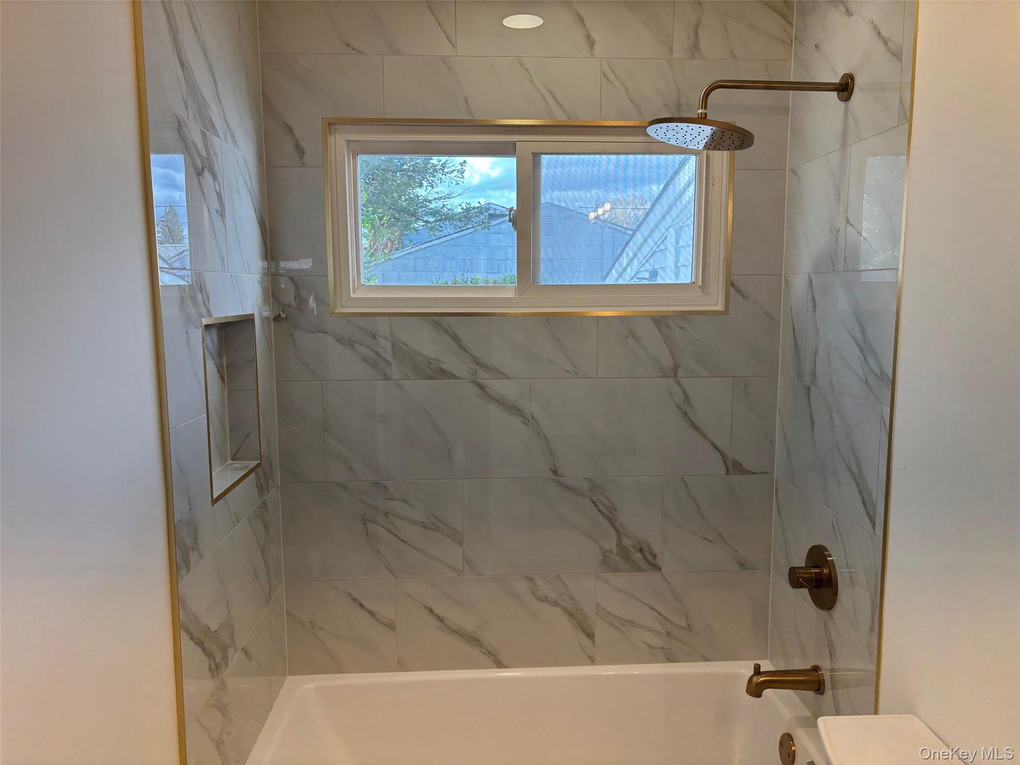 #20 photo, 209 Loop Drive, サフォーク郡 Sayville , NY 11782