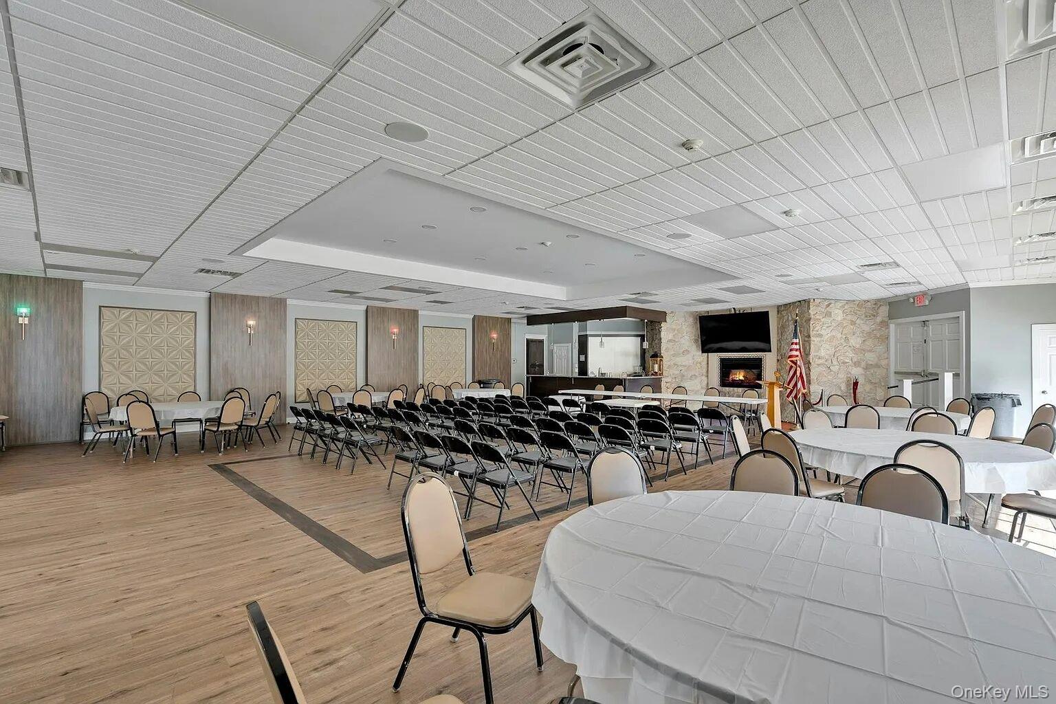 #3 photo, 586 Blue Ridge Drive, サフォーク郡 Medford , NY 11763