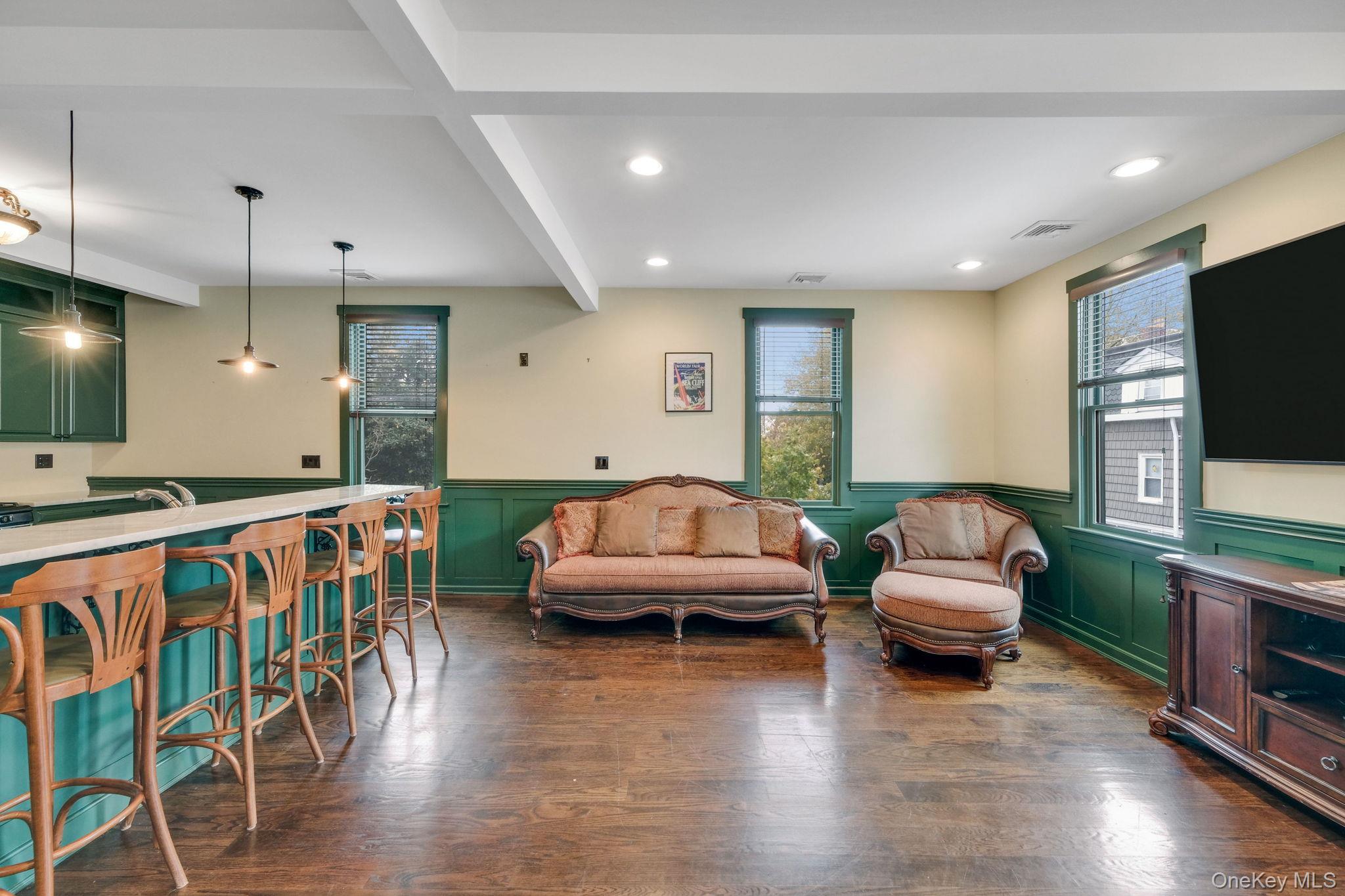 #10 photo, 311 Sea Cliff Avenue, ナッソー郡 Sea Cliff , NY 11579