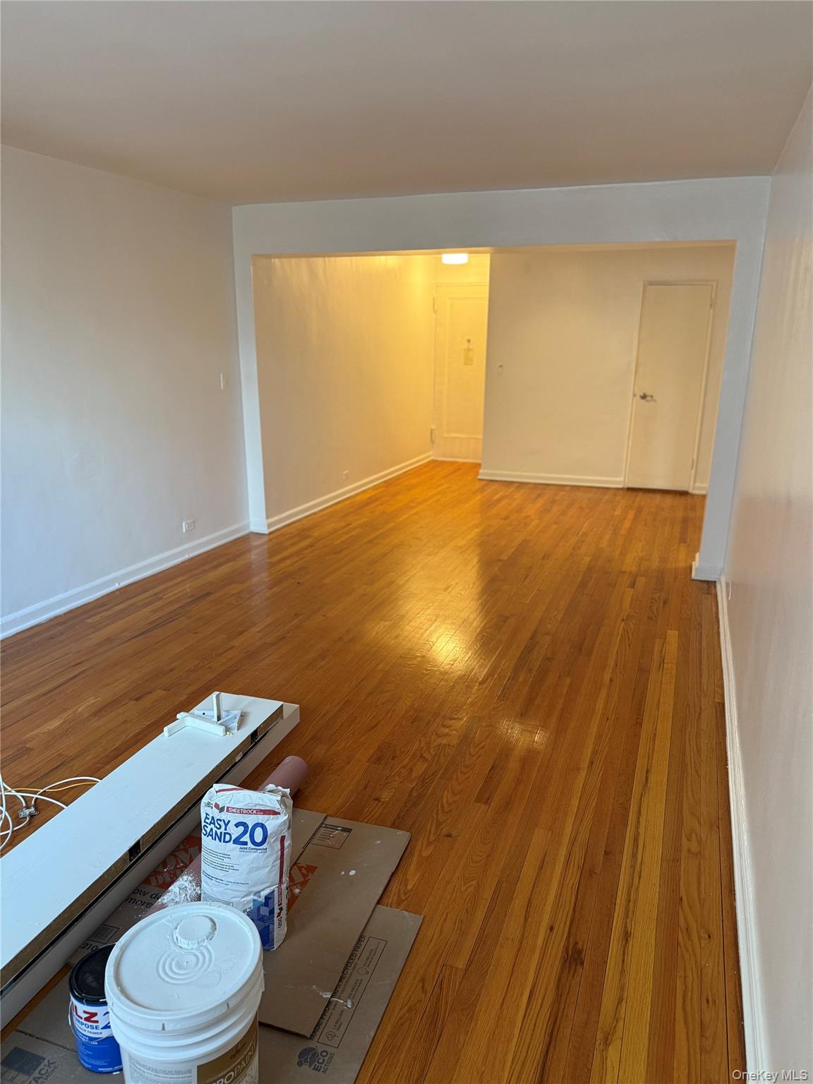 #20 photo, 325 E 201st Street, ブロンクス区 Bronx , NY 10458