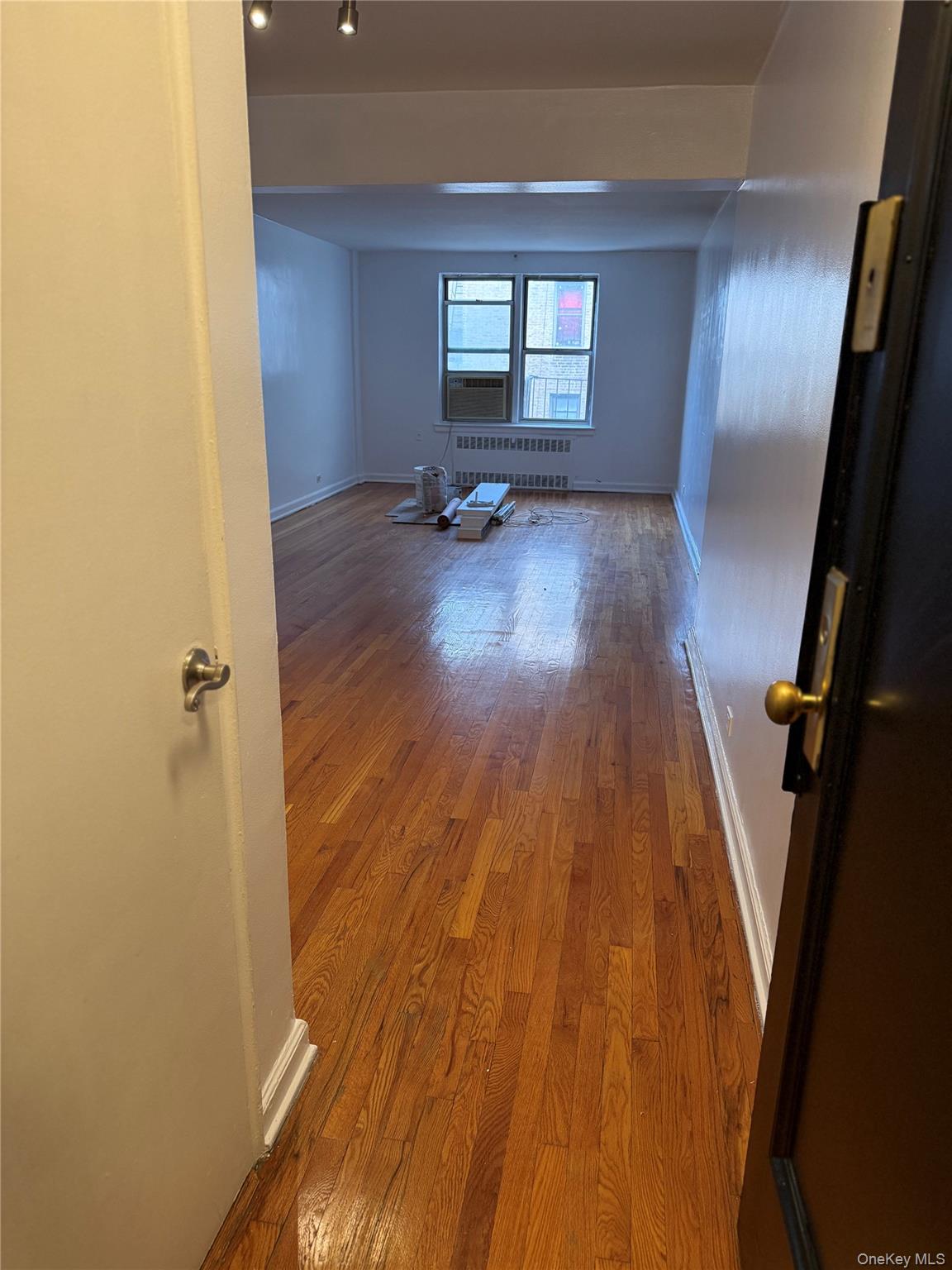 #9 photo, 325 E 201st Street, ブロンクス区 Bronx , NY 10458