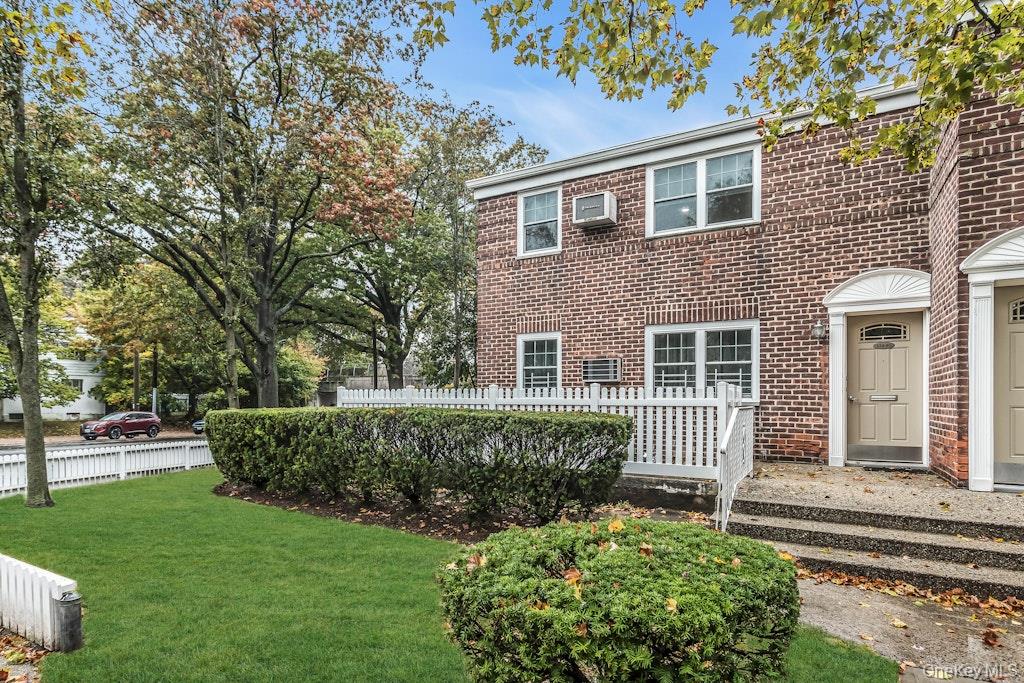 #17 photo, 224-01 Kingsbury Avenue, クイーンズ区 Oakland Gardens , NY 11364