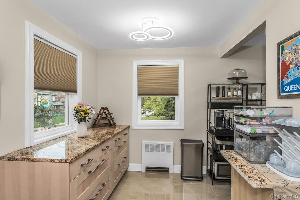 #4 photo, 224-01 Kingsbury Avenue, クイーンズ区 Oakland Gardens , NY 11364