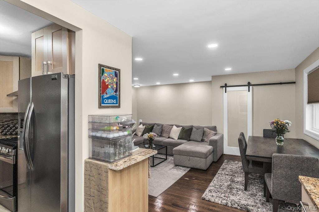 #7 photo, 224-01 Kingsbury Avenue, クイーンズ区 Oakland Gardens , NY 11364