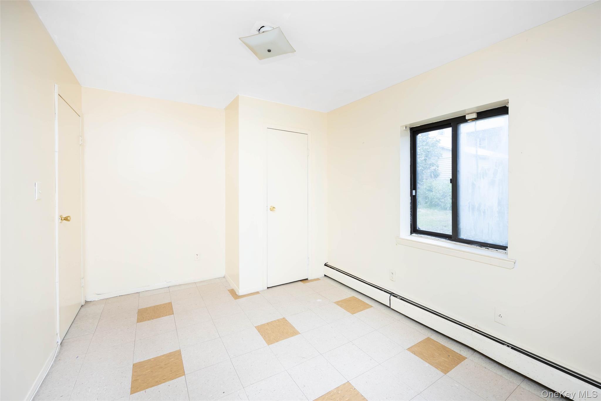 #10 photo, 1529 125th Street, クイーンズ区 Flushing , NY 11356