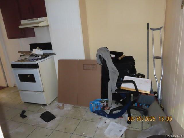 #12 photo, 3218 42nd Street, クイーンズ区 Astoria , NY 11103