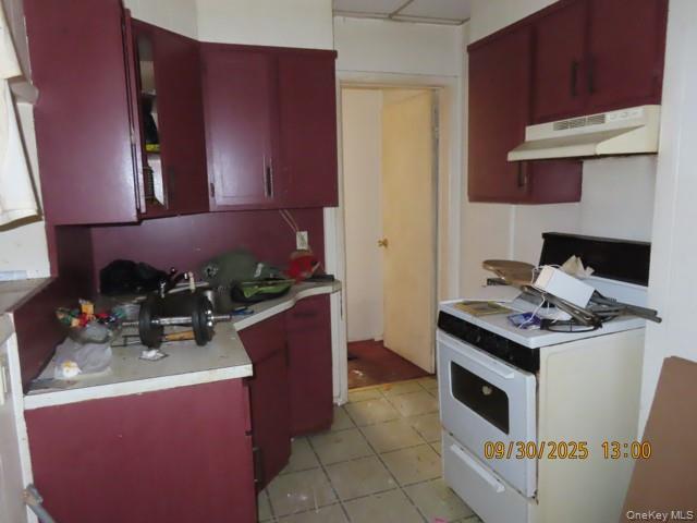 #13 photo, 3218 42nd Street, クイーンズ区 Astoria , NY 11103