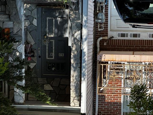 #3 photo, 3218 42nd Street, クイーンズ区 Astoria , NY 11103