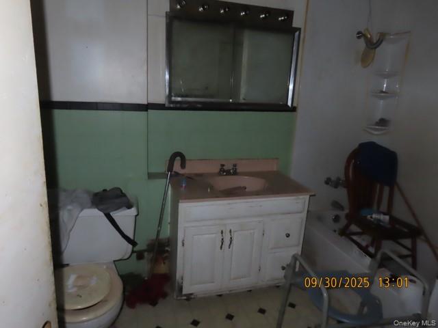 #9 photo, 3218 42nd Street, クイーンズ区 Astoria , NY 11103