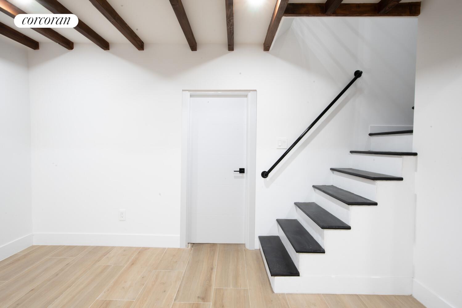 #17 photo, Brooklyn, Greenpoint , NY 11222