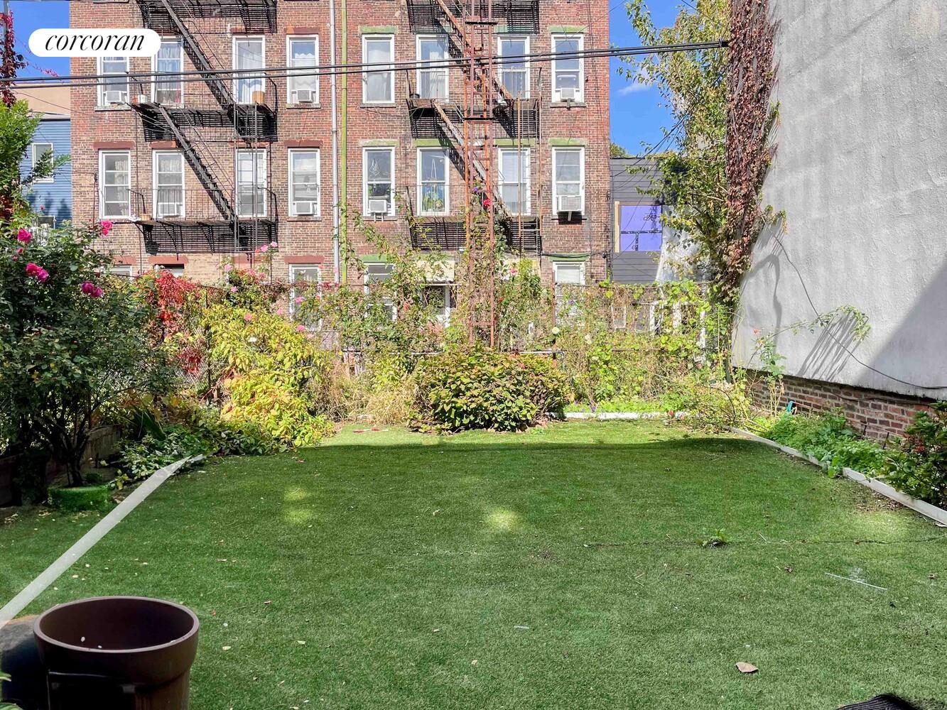 #21 photo, Brooklyn, Greenpoint , NY 11222