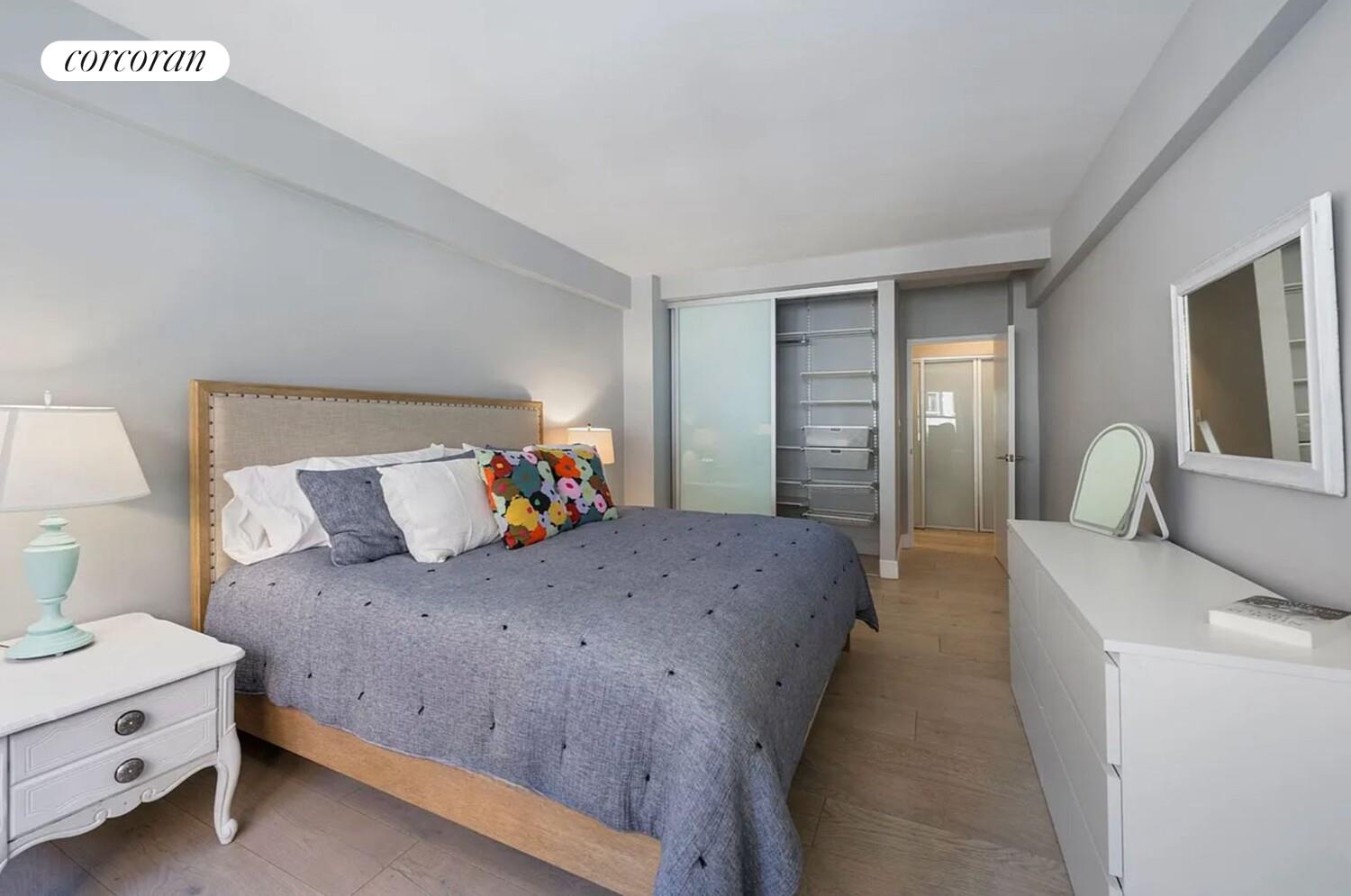 #10 photo, 136 E 76TH Street, マンハッタン Lenox Hill , NY 10021