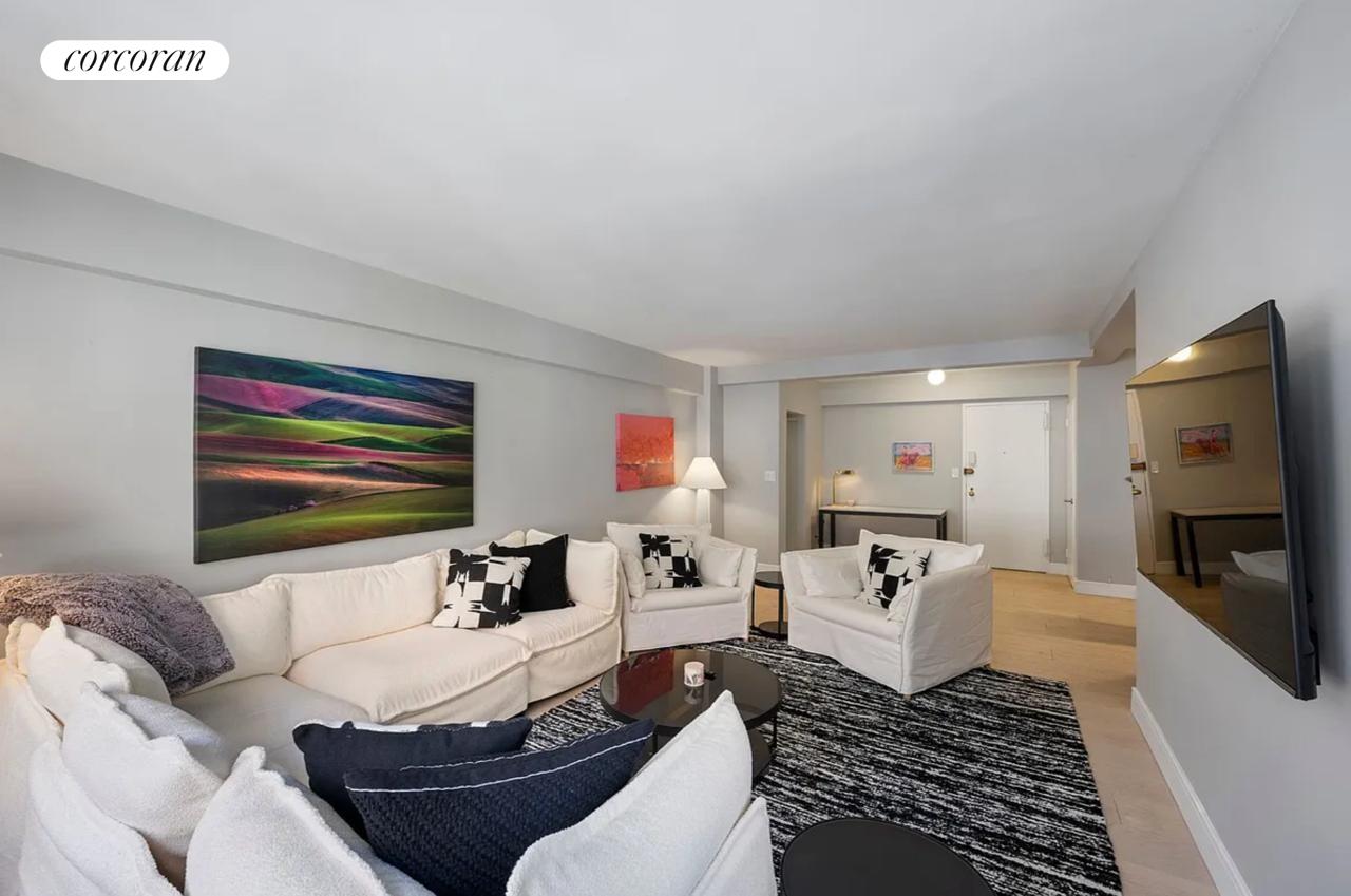 #3 photo, 136 E 76TH Street, マンハッタン Lenox Hill , NY 10021