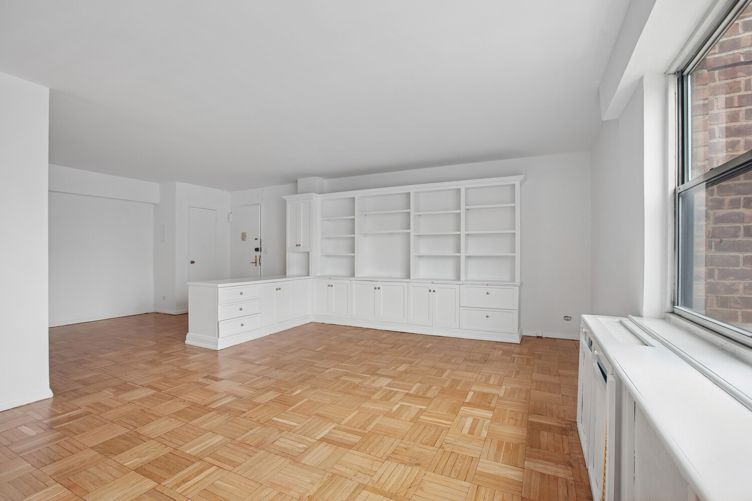 #5 photo, 300 E 71ST Street, マンハッタン Lenox Hill , NY 10021