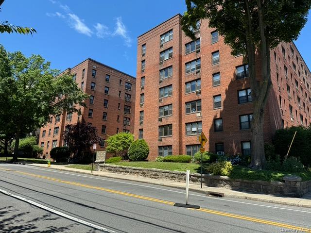 #2 photo, 11 Lake Street, White Plains , NY 10603